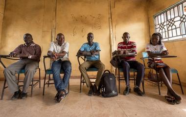 Refugee students lead resistance to virus in their camp